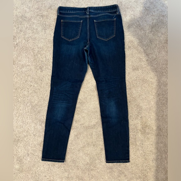 St John’s Bay Skinny Jeans - Womens ‘s Size 10 - Some stretch. - Picture 2 of 3